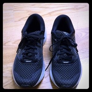 Brooks Levitate women's running shoe